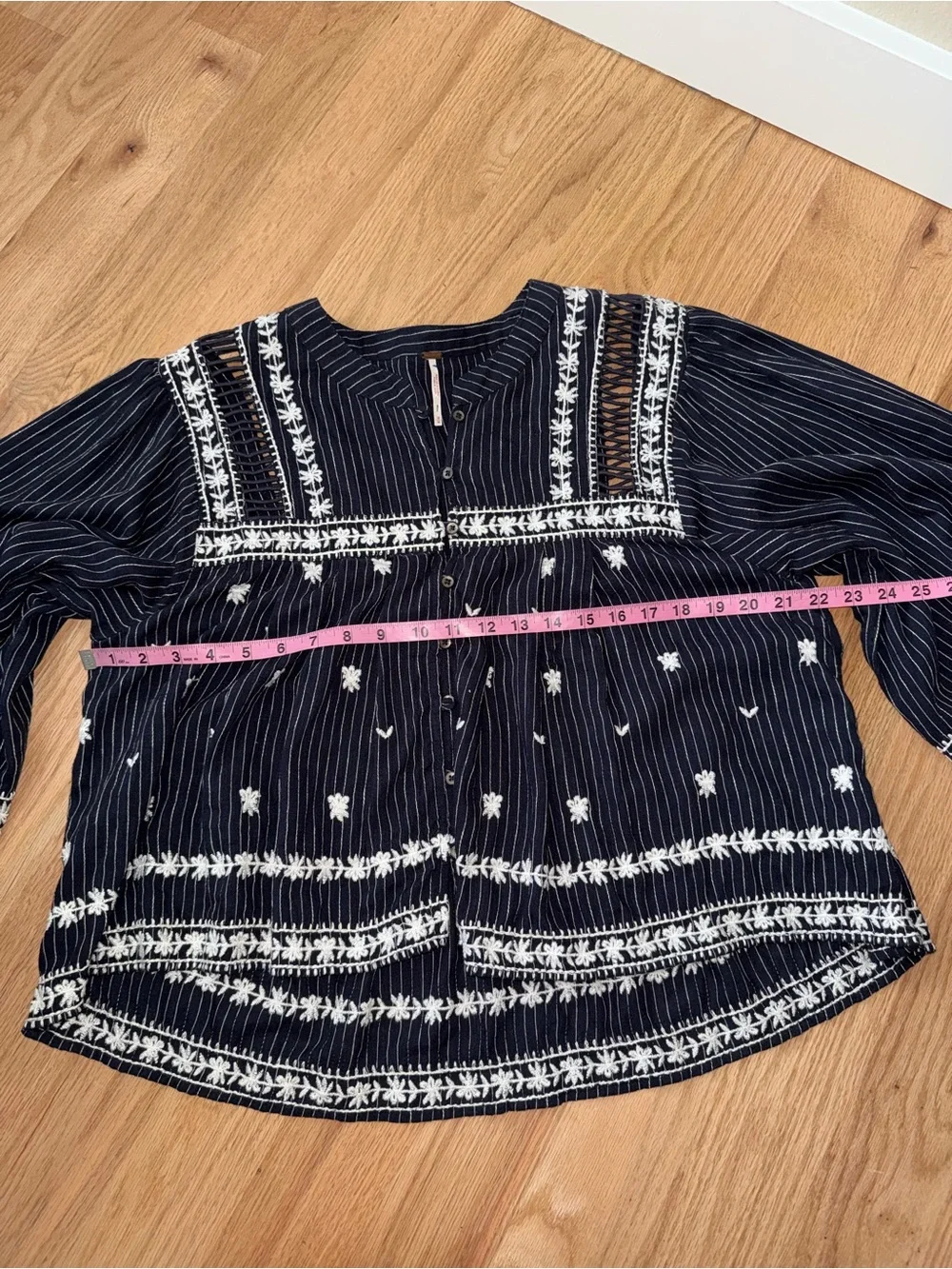 Free People All Roads Lead To You Embroidered Linen Puff Sleeve Blouse Navy M